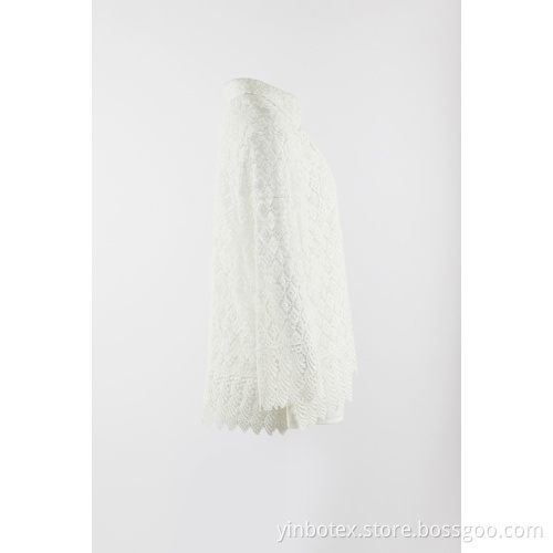 Outerwear in white texture fabric